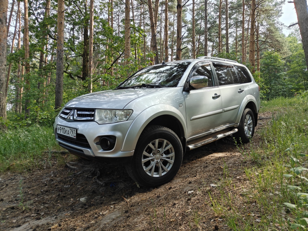 Аренда Мицубиси Паджеро Спорт (Mitsubishi Pajero Sport)
