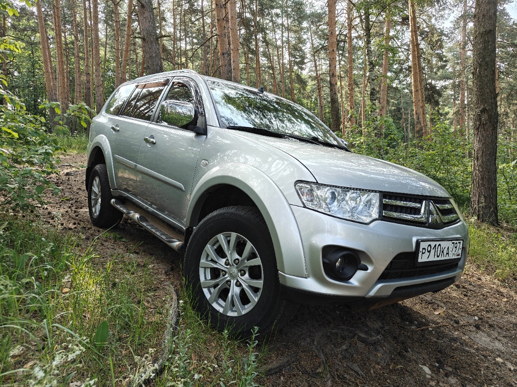 Аренда Мицубиси Паджеро Спорт (Mitsubishi Pajero Sport)
