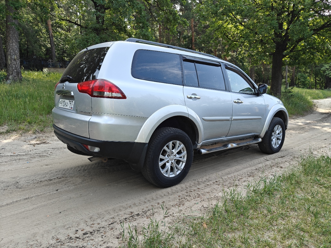 Аренда Мицубиси Паджеро Спорт (Mitsubishi Pajero Sport)