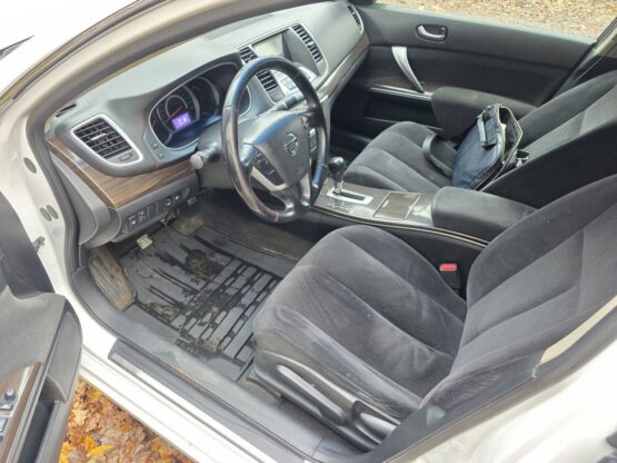Аренда автомобиля Ниссан Теана (Nissan Teana)