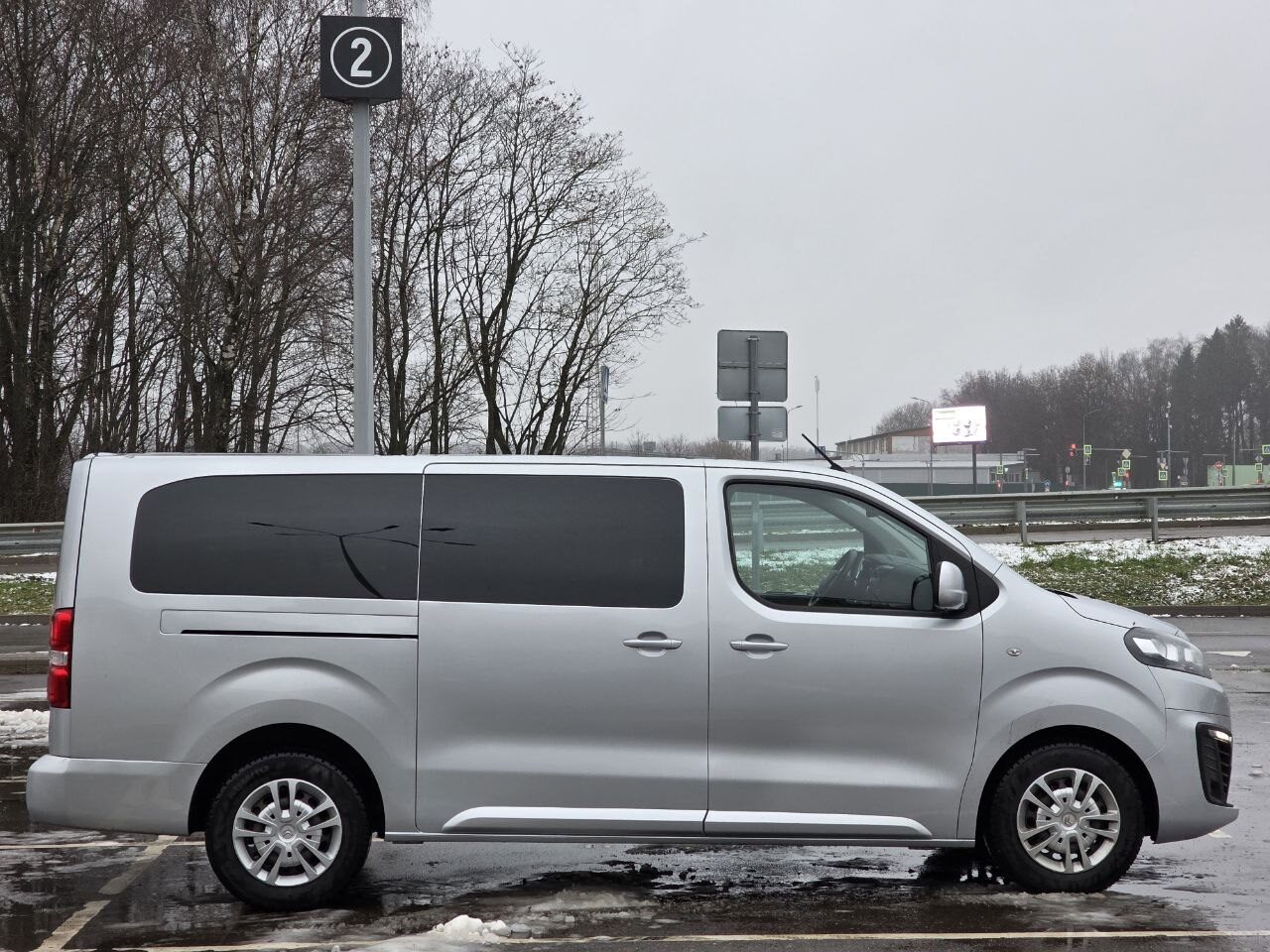 Аренда Citroen SpaceTourer XL long