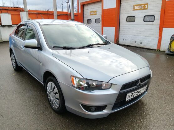 Аренда Митсубиси Лансер (Mitsubishi Lancer)